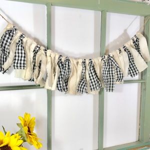 Fabric Swag Garland Black Gingham 24”